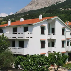 https://apartments-mohar-iii.primorje-gorskikotar.com