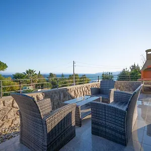 https://apartment-damir-lovran.in-istria.net